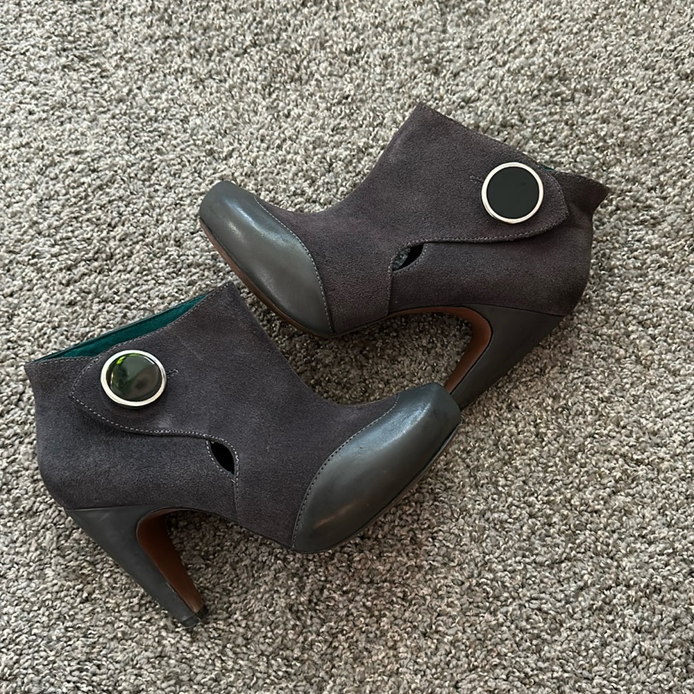 Pink Studio Suede Grey Heeled Slip-on, button booties size 6